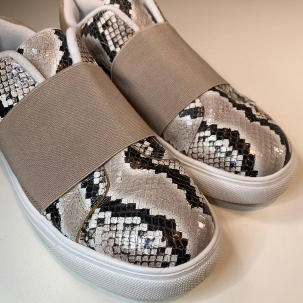 Vince Camuto Shoes Women's 9 'Maryenda' Slip-on Snake skin Sneaker washable - Picture 10 of 11